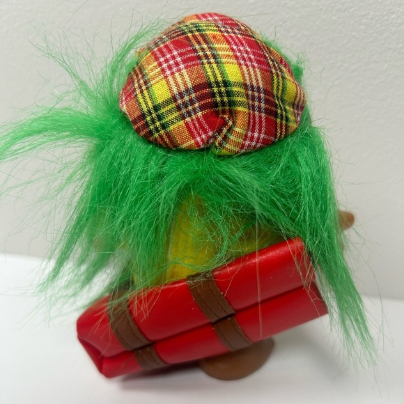 Vintage DAM Mini Plaid Outfit Mini Troll Doll Golfer with Green Hair - Picture 4 of 8